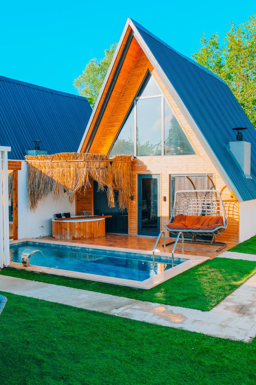 listing card gallery