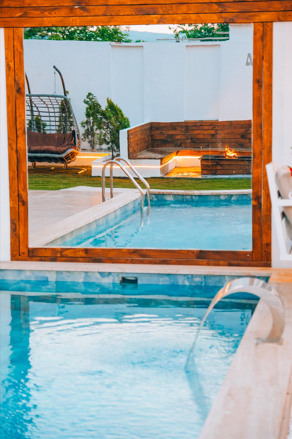 listing card gallery