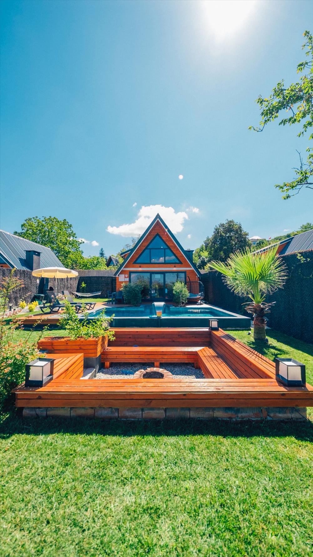 listing card gallery