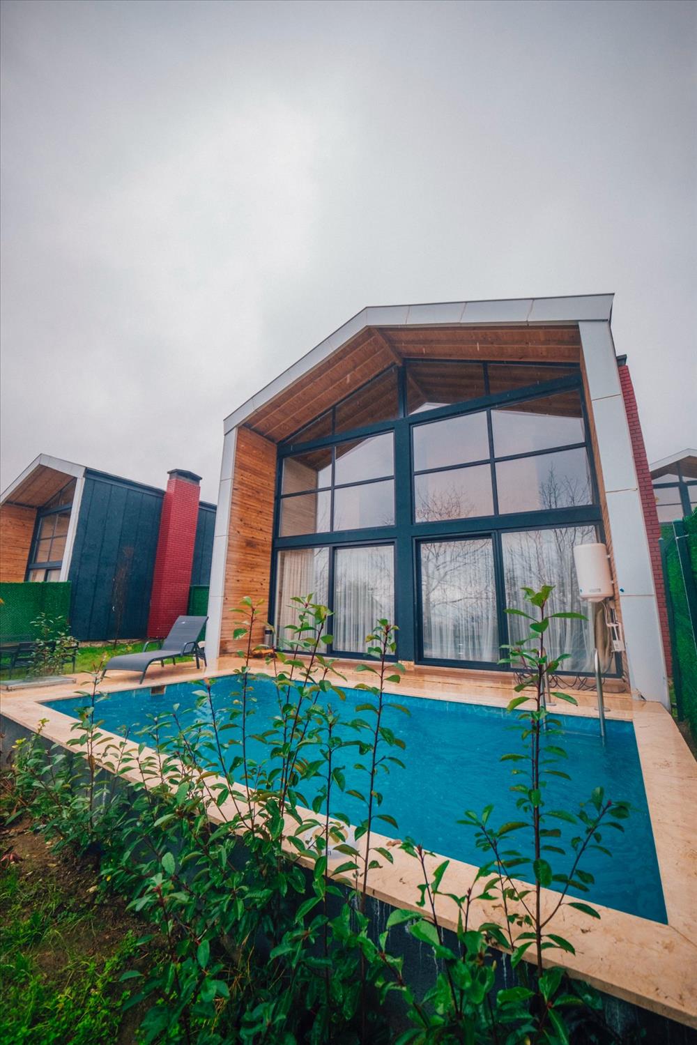 listing card gallery