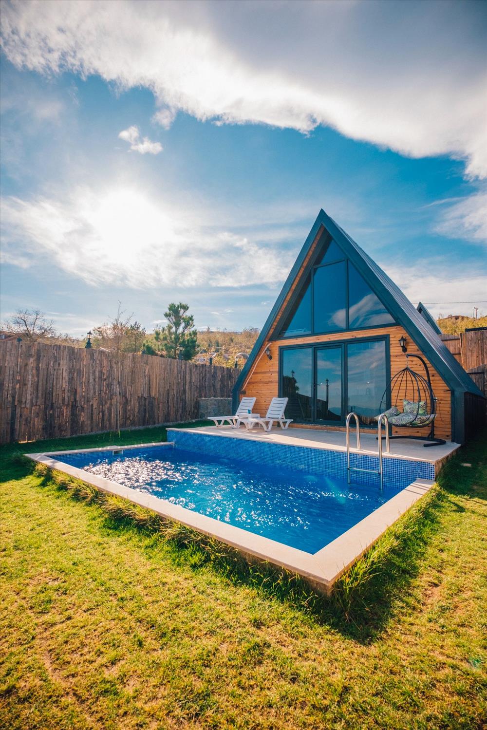 listing card gallery