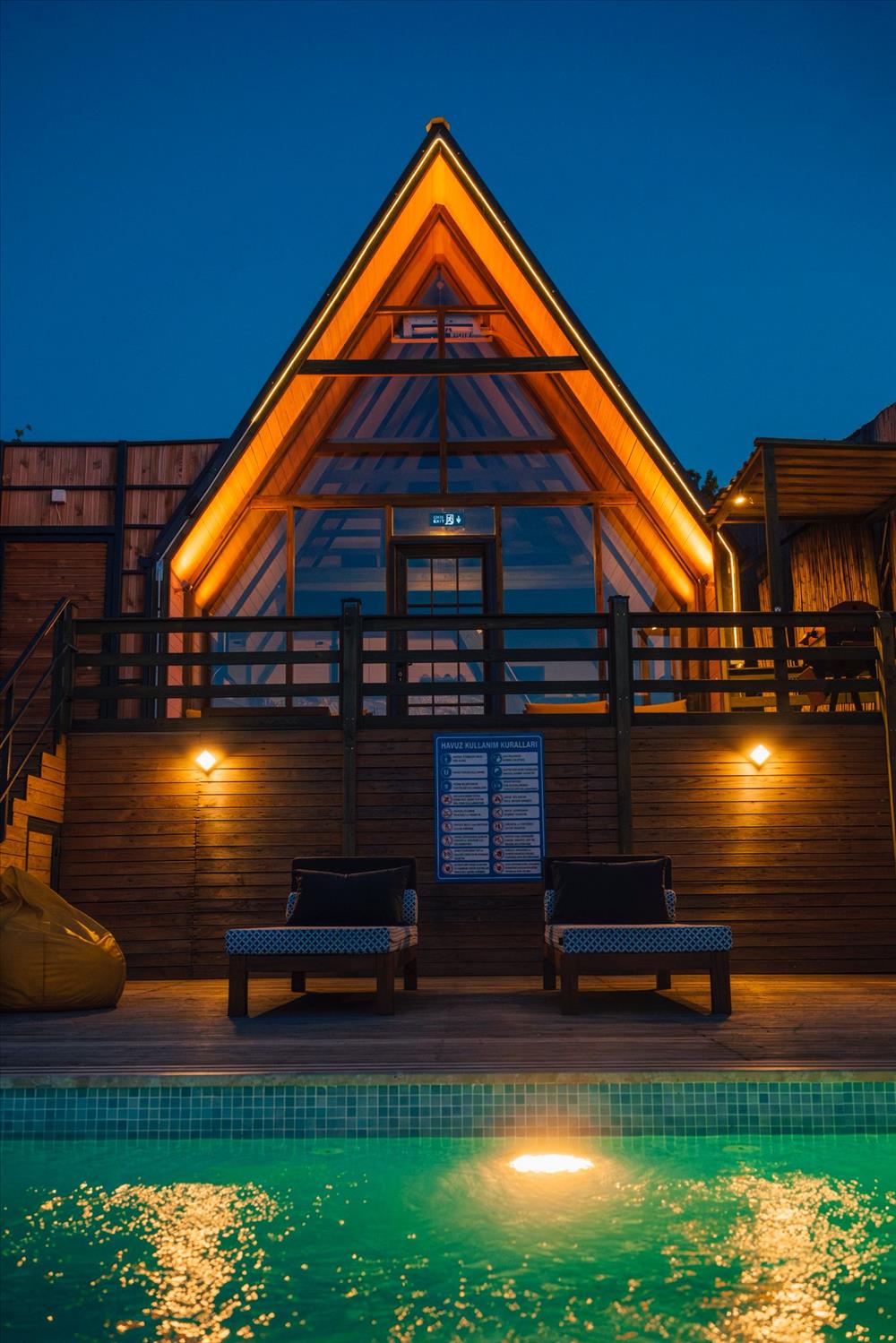 listing card gallery