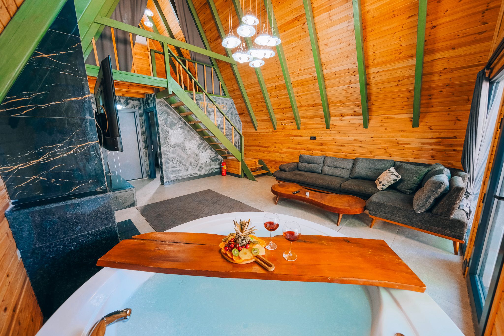 listing card gallery