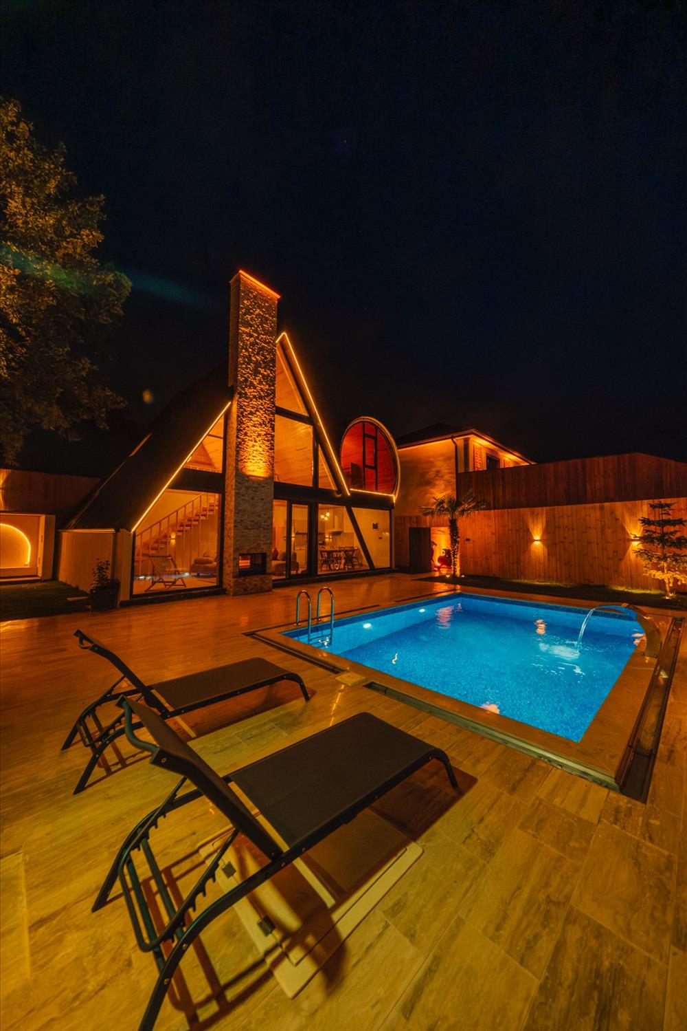 listing card gallery