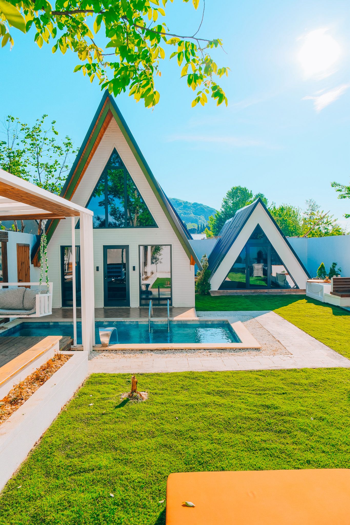 listing card gallery