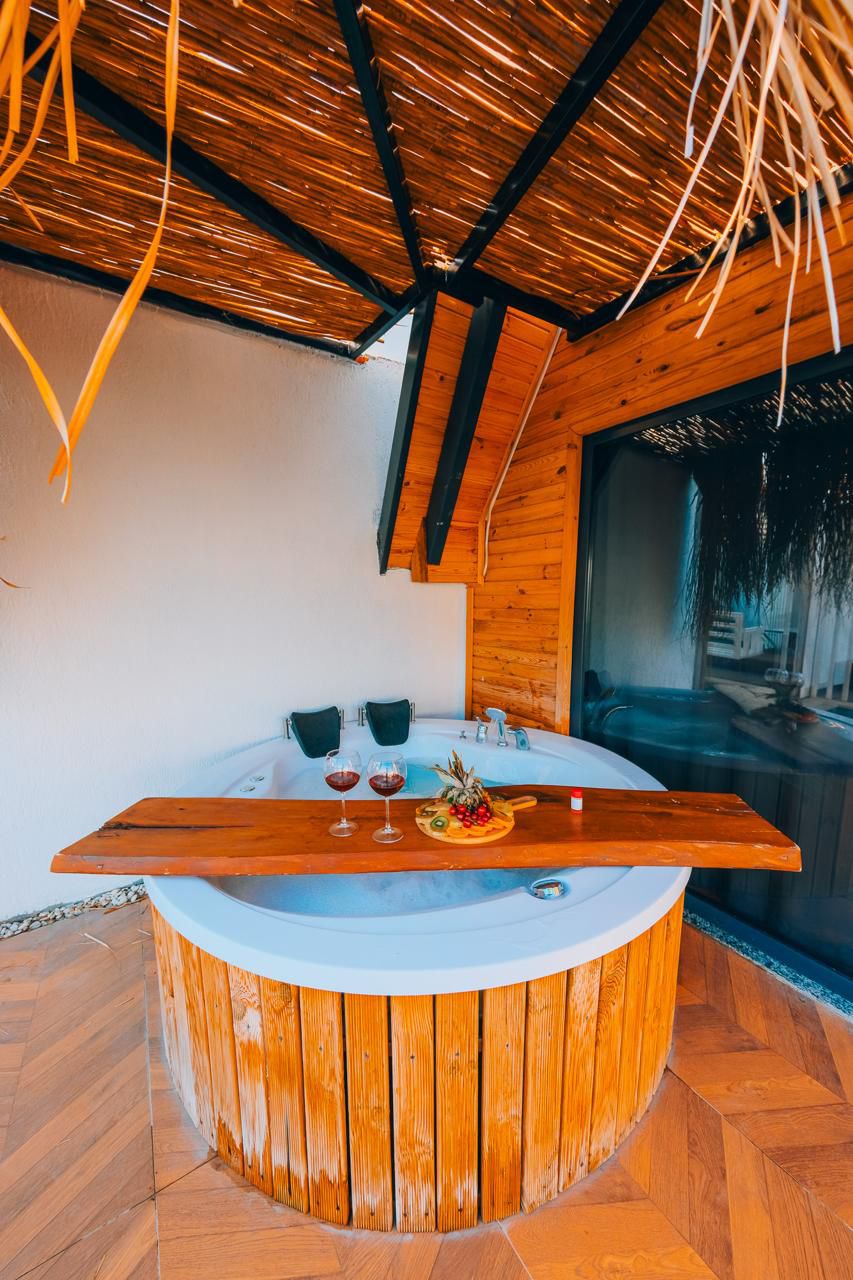 listing card gallery