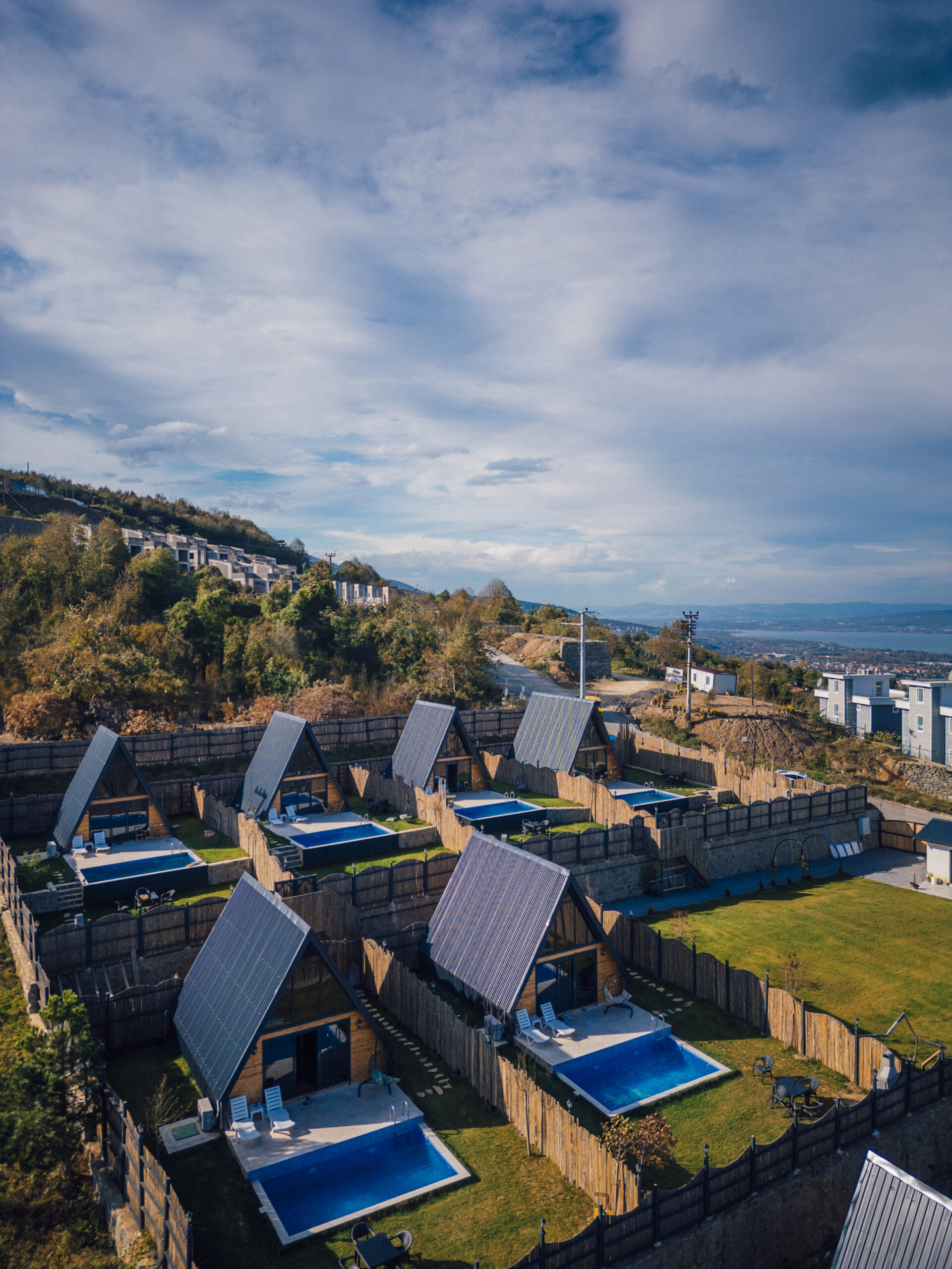 listing card gallery