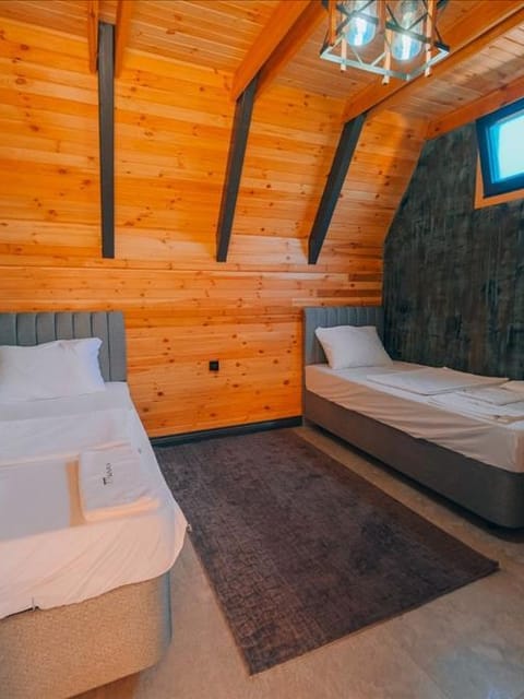 listing card gallery