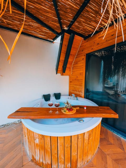 listing card gallery