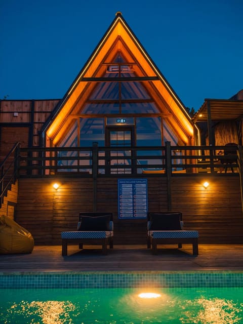 listing card gallery