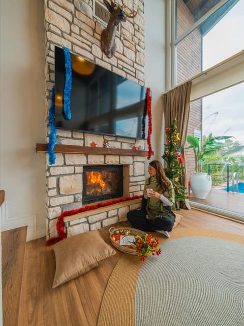 listing card gallery