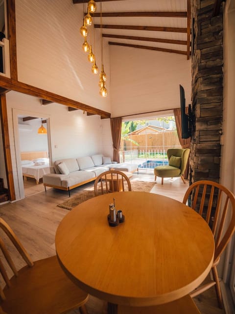 listing card gallery