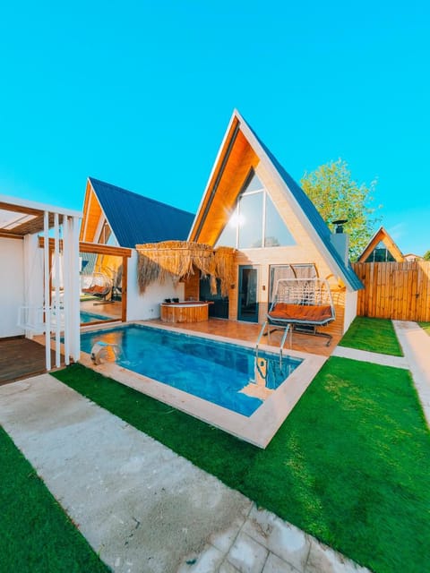 listing card gallery