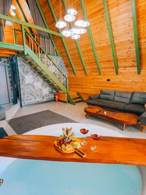 listing card gallery