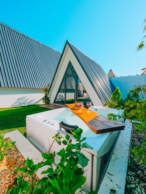 listing card gallery