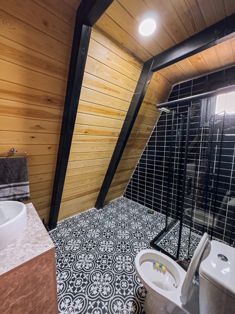 listing card gallery