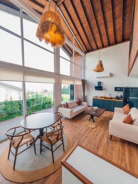 listing card gallery